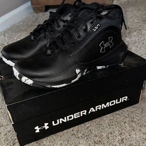 Under Armour Kids Black Sneakers with White Marbled Outsole